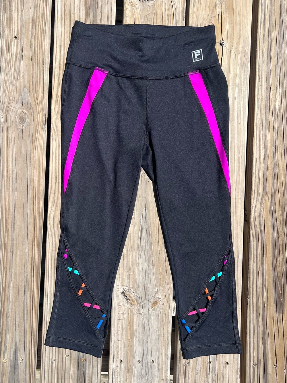 •Fila S 80s Vibe Fitness Capri! EUC!